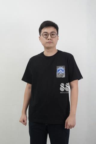 V Hitam Incline T-Shirt